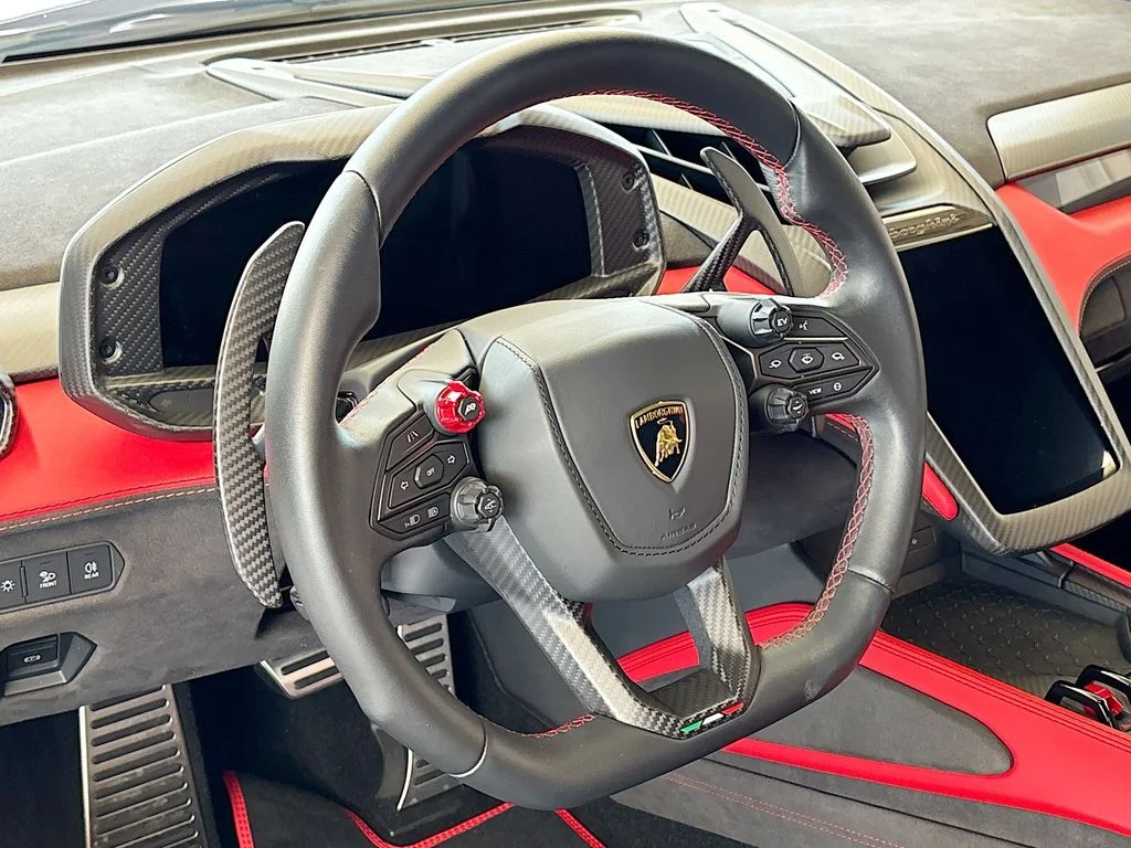 2024 Lamborghini Revuelto Base - Photo 10