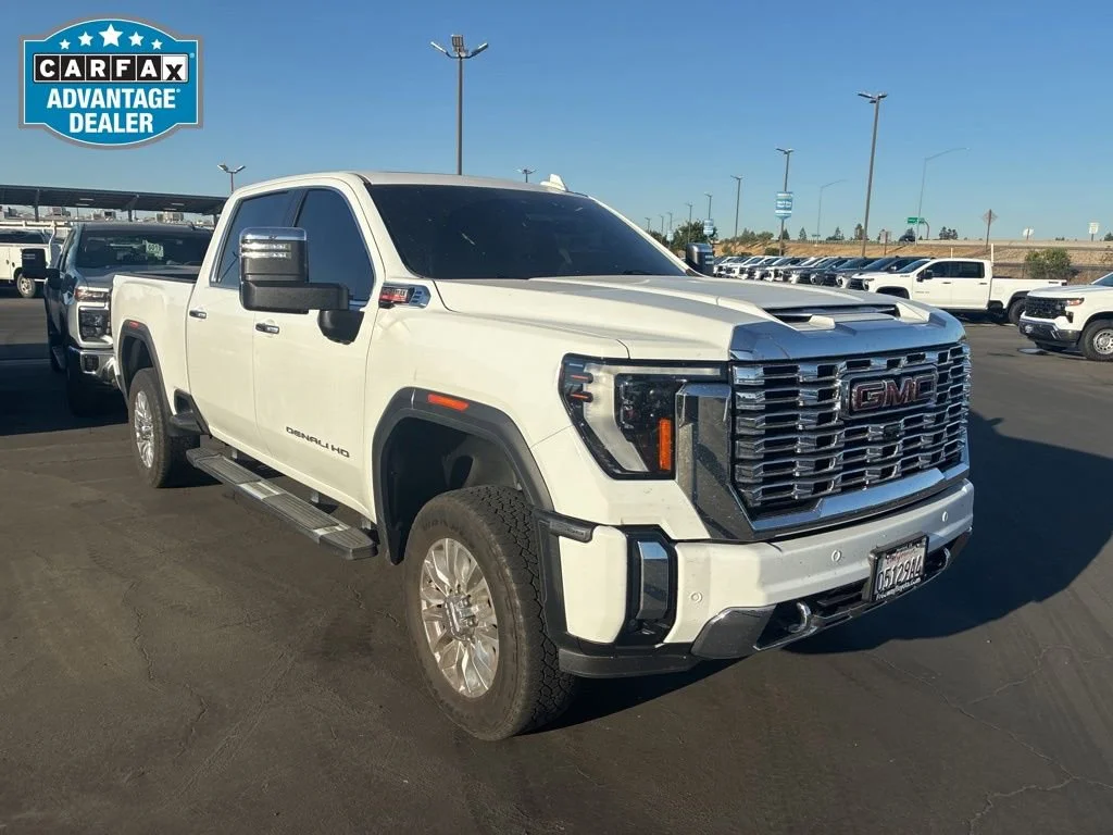 2024 GMC Sierra 4WD Crew Cab Standard Box Denali's photo