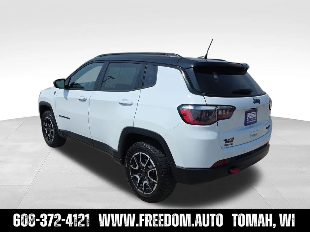 Used 2025 White Jeep Trailhawk image 5