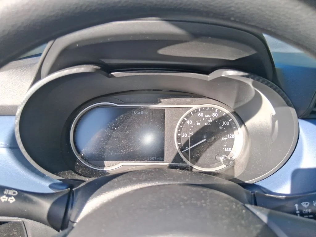 Used 2025 Black Nissan 1.6 SV image 10