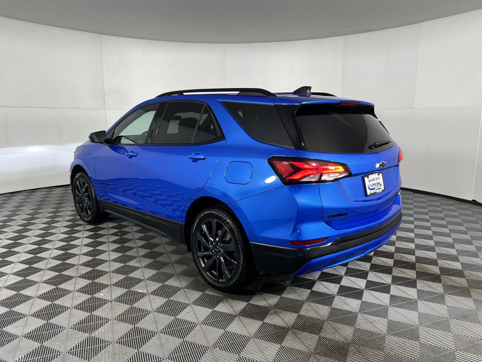 Used 2024 Riptide Blue Metallic Chevrolet RS image 4