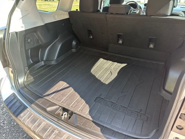 Used 2018 Ice Silver Metallic Subaru 2.5i Premium image 20