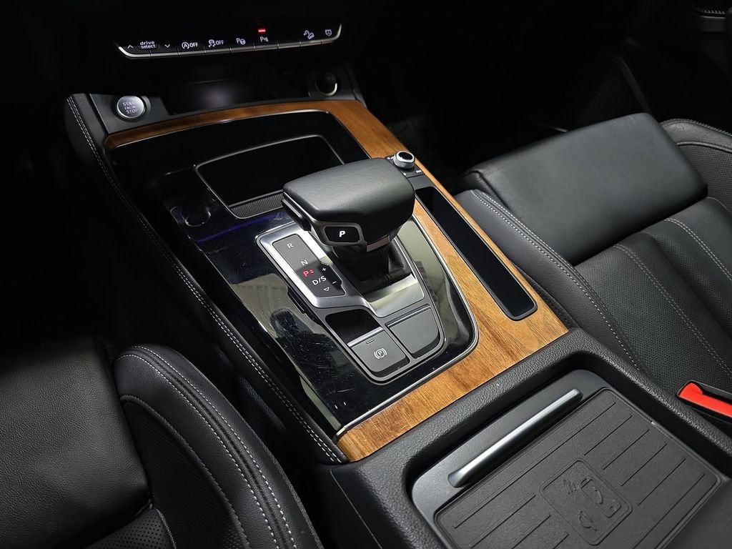 Used 2023 White Audi 40 Prestige image 28