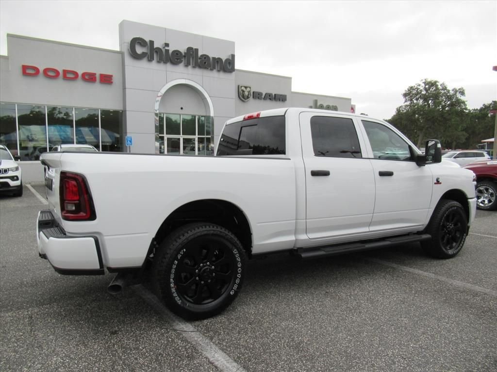 New 2026 Bright White Clear-Coat Exterior Paint RAM Tradesman image 7