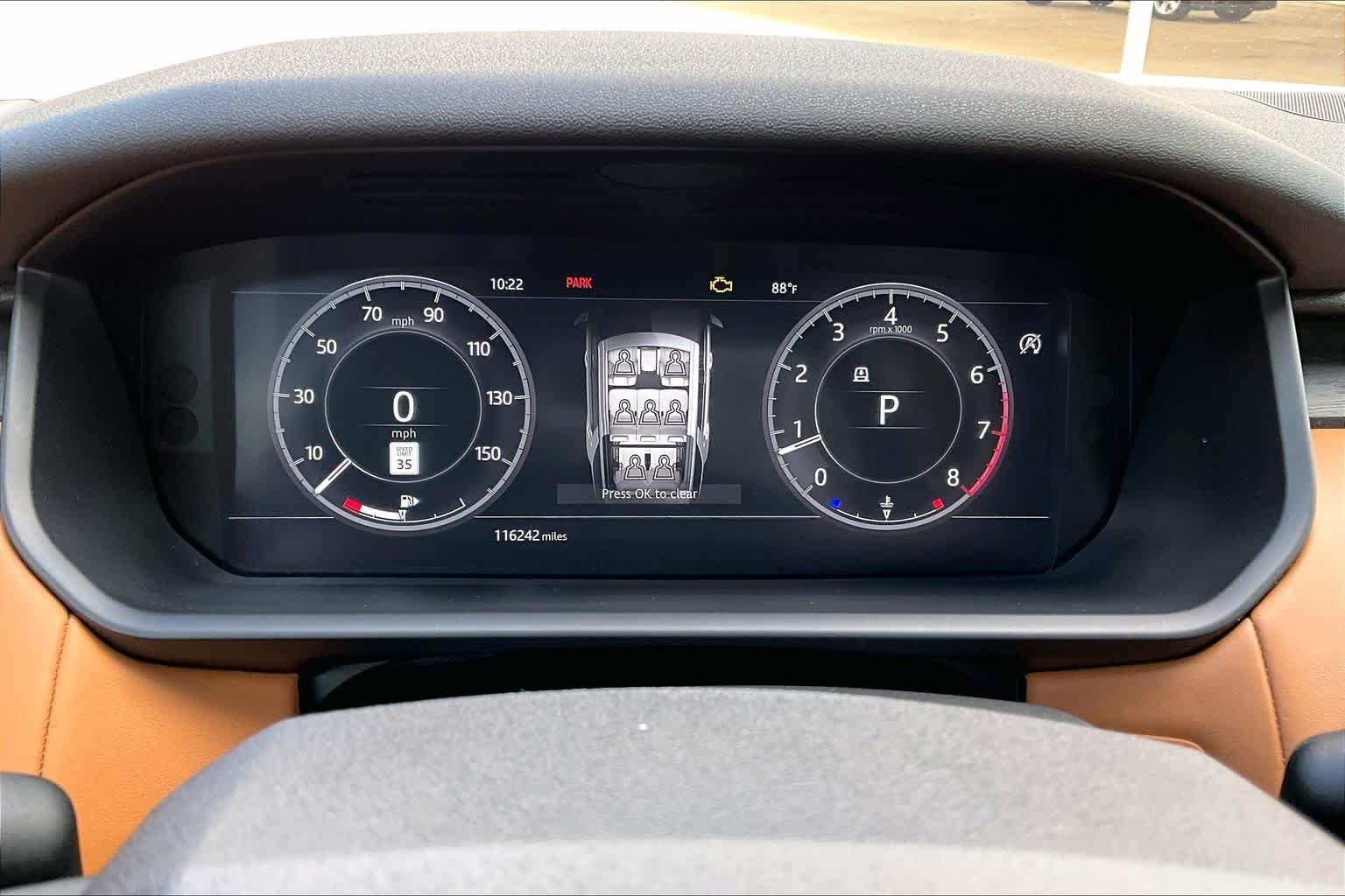 Used 2018 Fuji White Land Rover HSE Luxury image 24