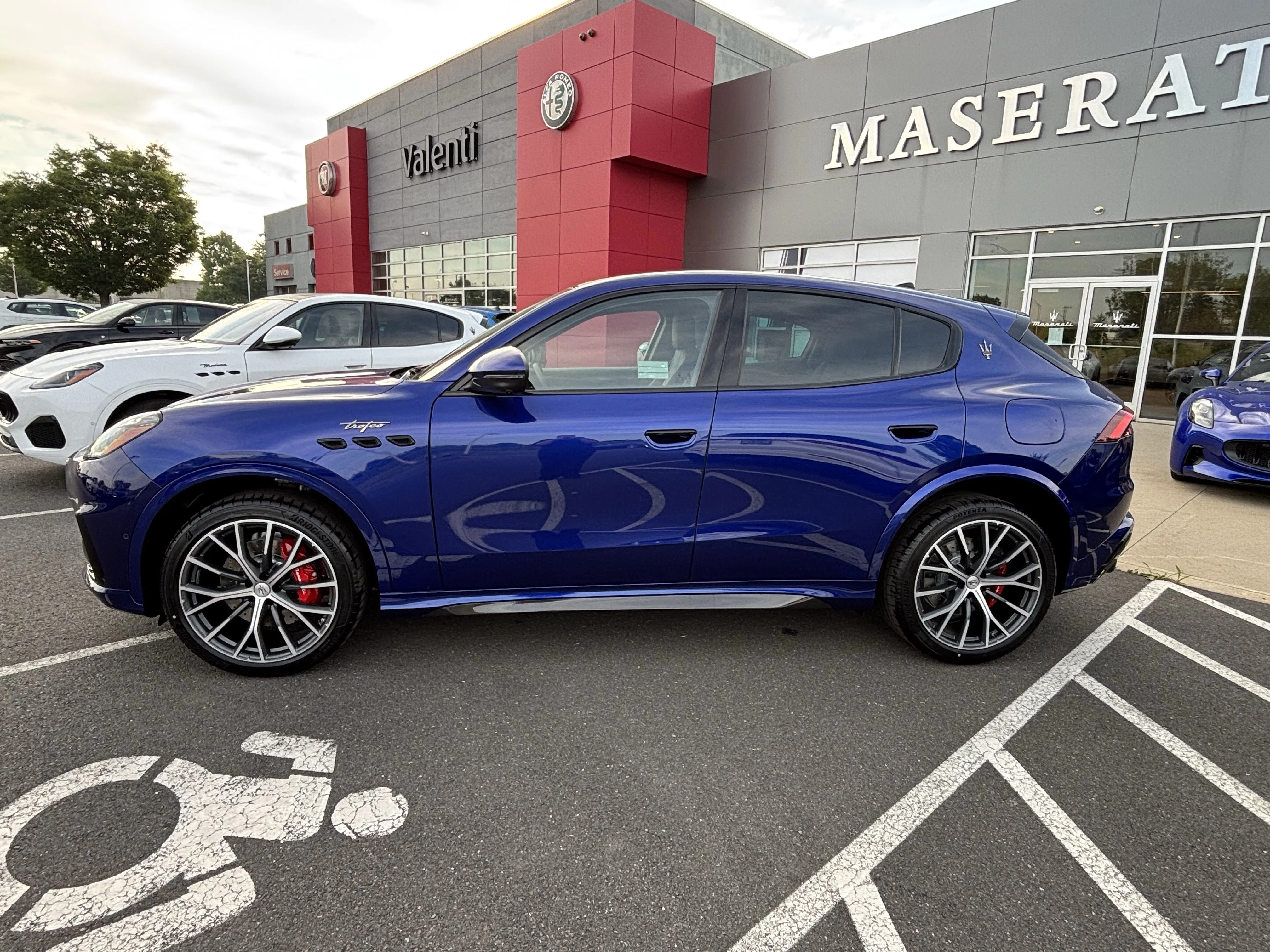 New 2026 BLU INTENSO Maserati Trofeo image 4