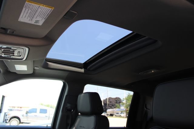 2026 GMC Sierra 2500HD Denali - Photo 8