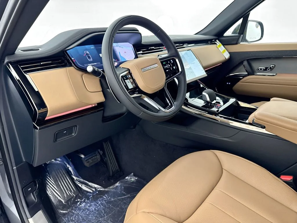 New 2026 Carpathian Grey Land Rover SE image 9