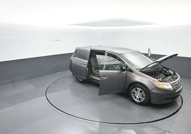 Used 2012 Polished Metal Metallic Honda EX-L image 39