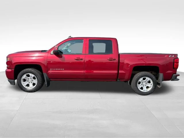Used 2018 CAJUN RED TINTCOAT Chevrolet LT image 2