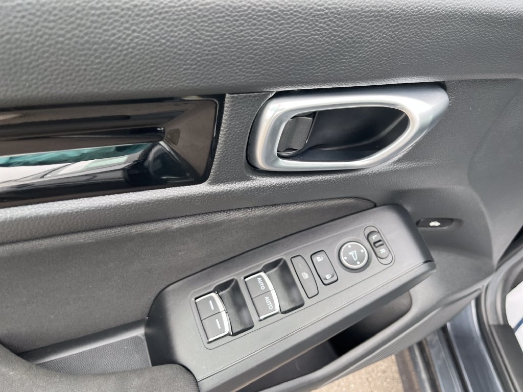 Used 2025 Gray Honda Sport Touring image 10