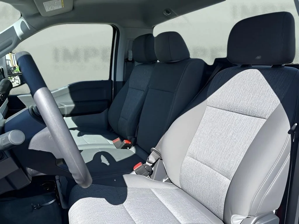 Used 2025 White Ford XL image 30