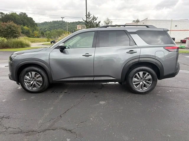 Used 2025 Gray Nissan SV image 10