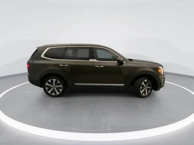 Used 2021 Green Kia S image 5