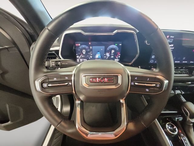 Used 2024 White GMC Elevation image 12