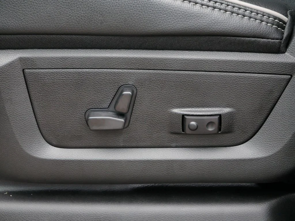 2026 RAM 2500 Laramie - Photo 8