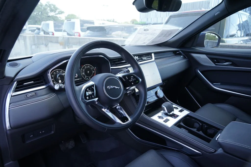 2026 Jaguar F-Pace R-Dynamic S - Photo 8