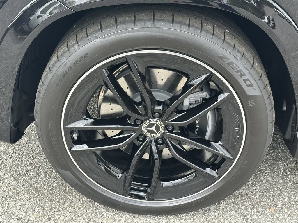 New 2026 Obsidian Black Metallic Mercedes-Benz GLE 580 image 13