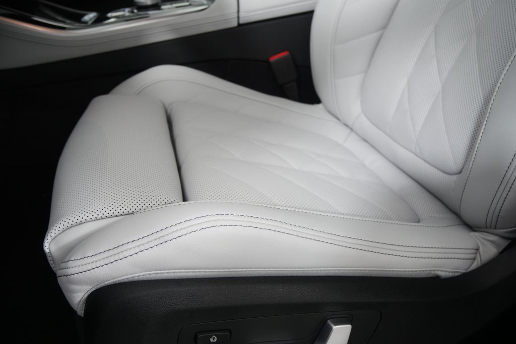 Used 2026 Skyscraper Grey Metallic BMW xDrive50e image 10