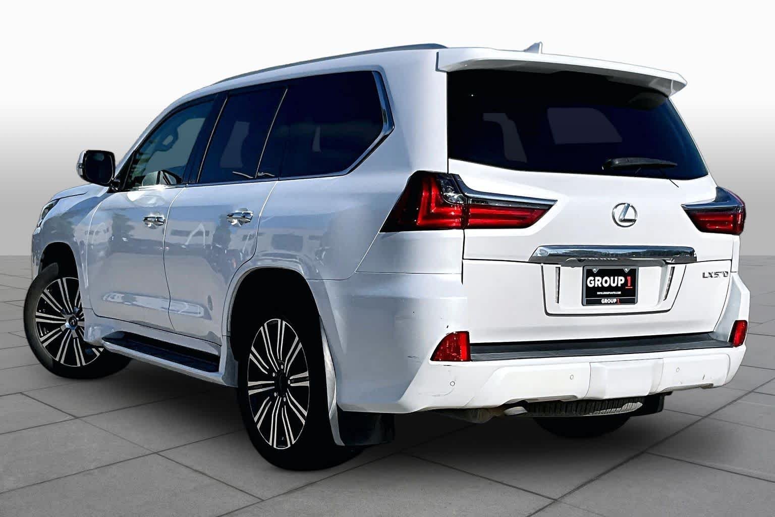 Used 2021 Eminent White Pearl Lexus  image 10