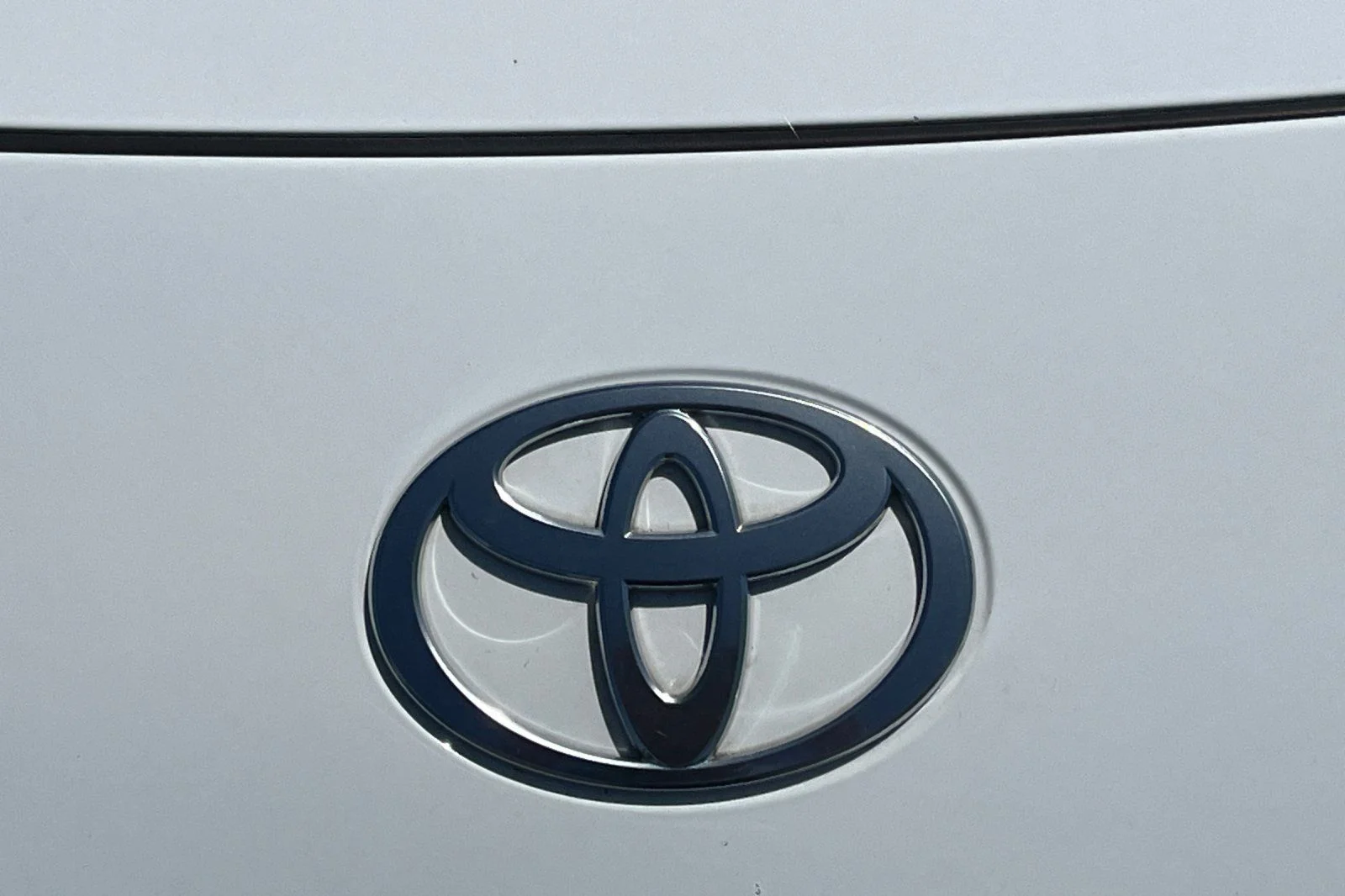 2025 Toyota Camry LE - Photo 7