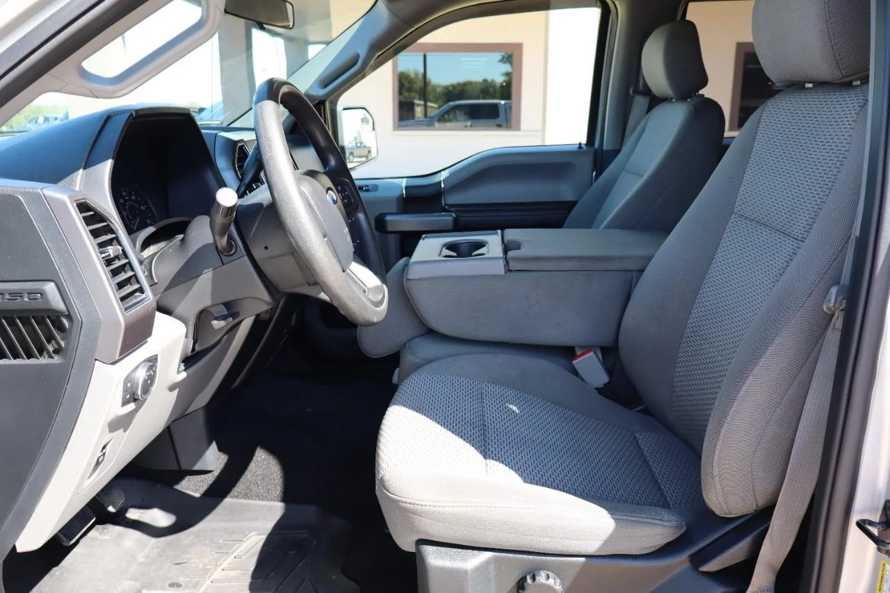 Used 2019 Ingot Silver Ford XLT image 9