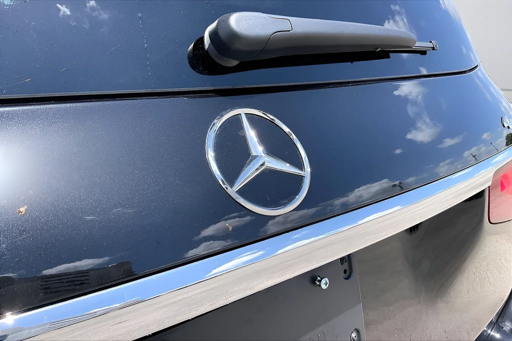 Used 2024 Black Mercedes-Benz GLS 450 image 25