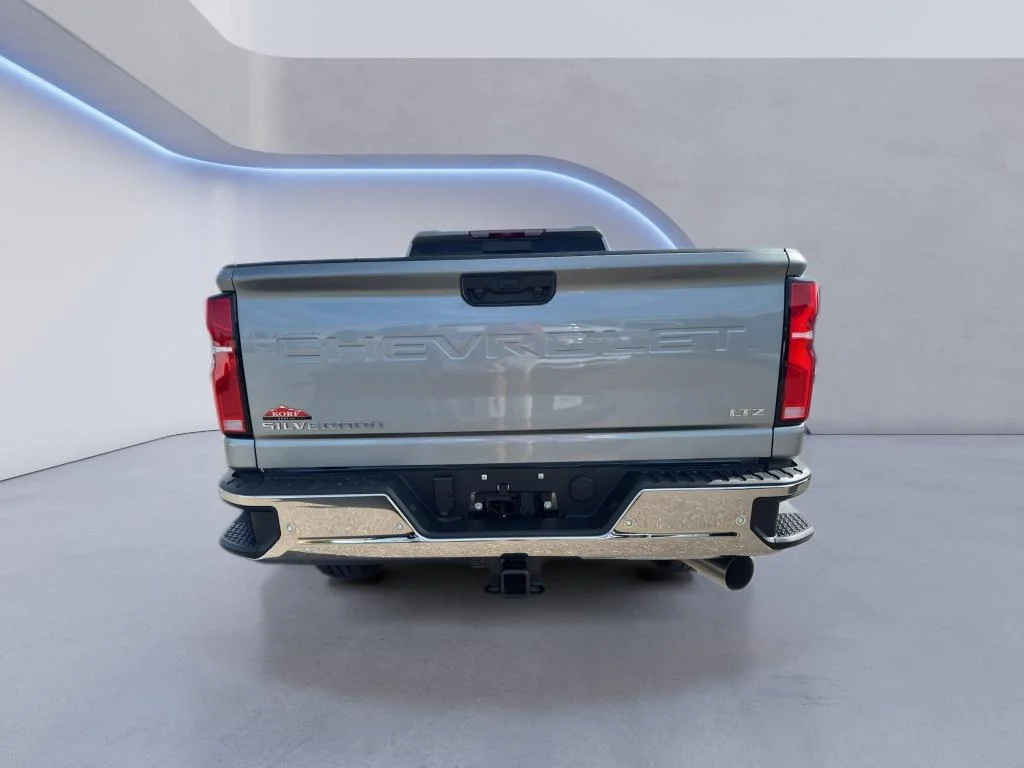 2026 Chevrolet Silverado 3500HD LTZ - Photo 7