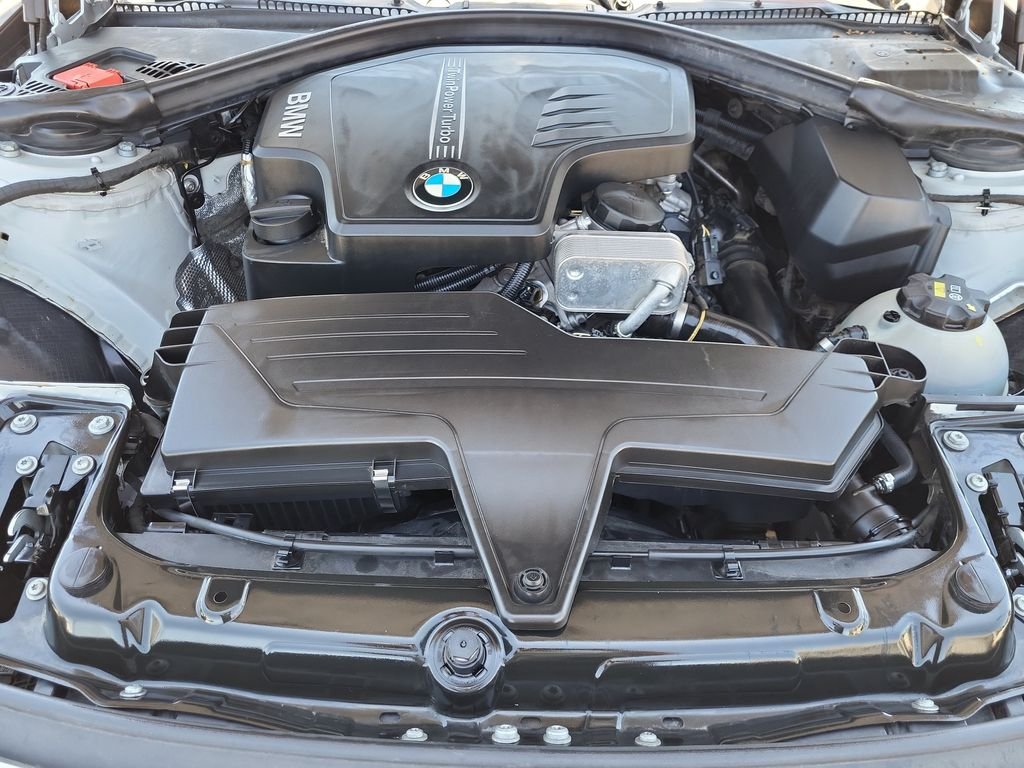 Used 2015 Silver BMW 328i xDrive image 24
