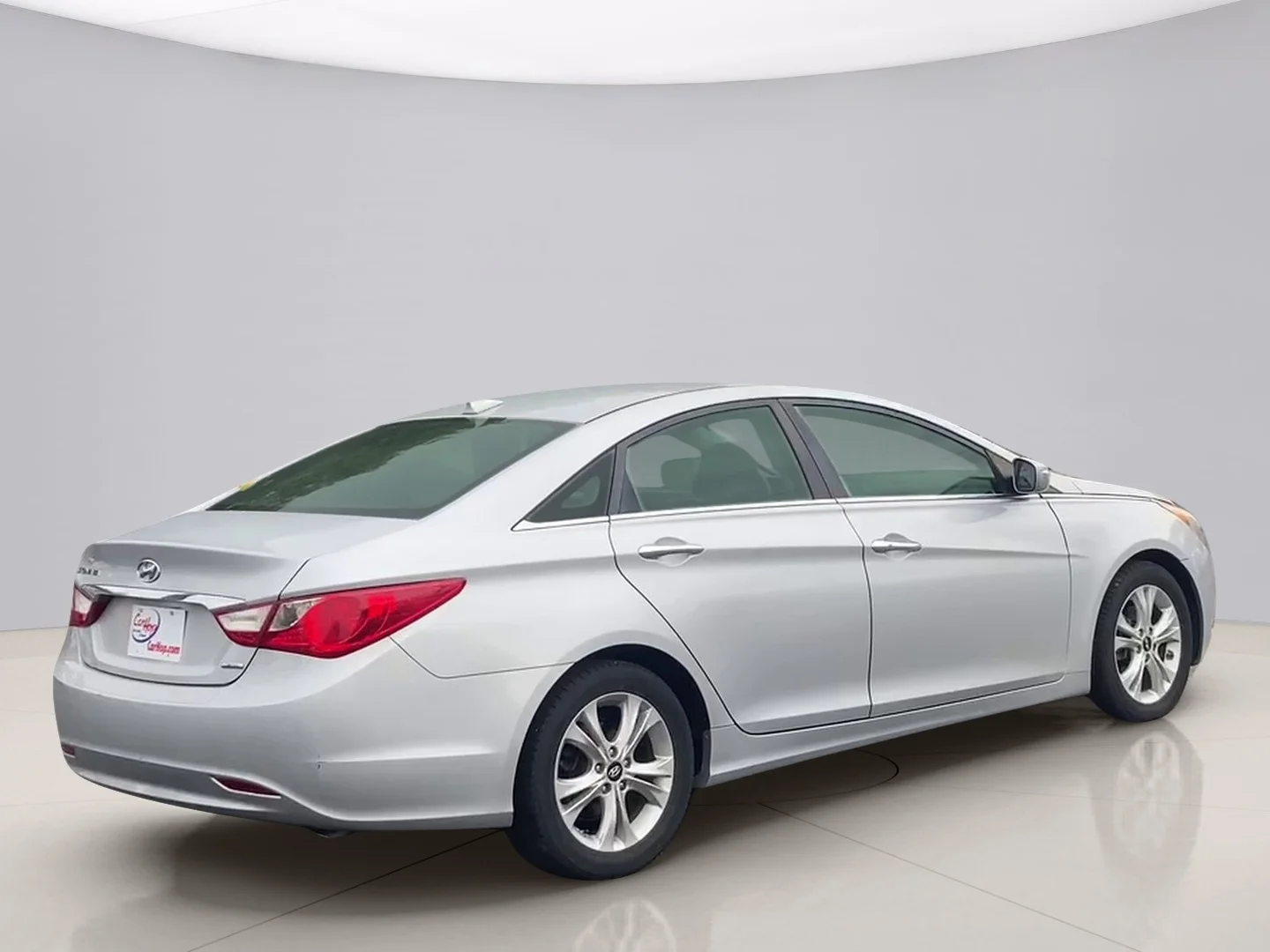Used 2013 Silver Hyundai LIMITED image 5