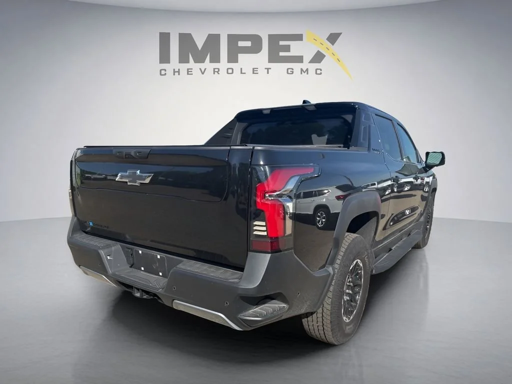 Used 2026 Black Chevrolet Trail Boss - Max Range image 4