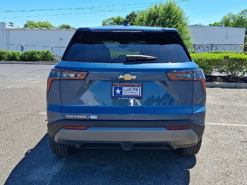 New 2026 Lakeshore Blue Metallic Chevrolet LT image 7