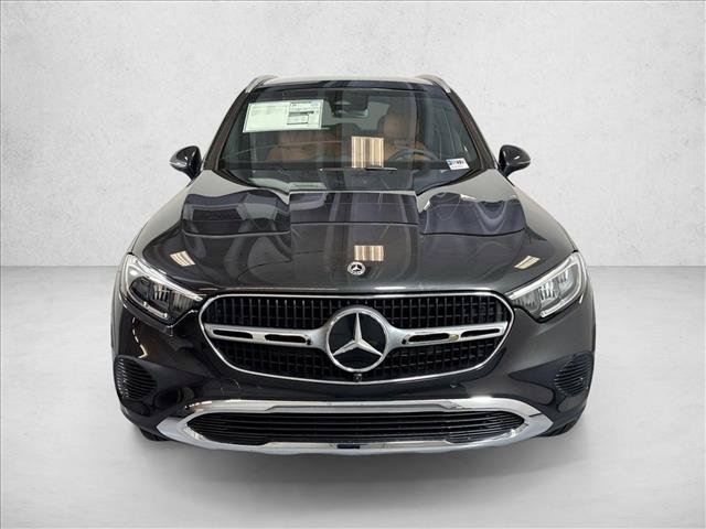 New 2026 Graphite Grey Metallic Mercedes-Benz GLC 300 image 32