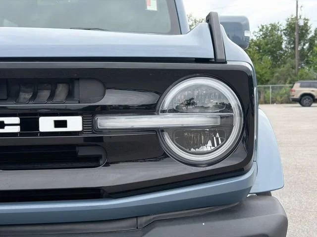 Used 2023 Azure Gray Metallic Tri-Coat Ford Outer Banks image 9