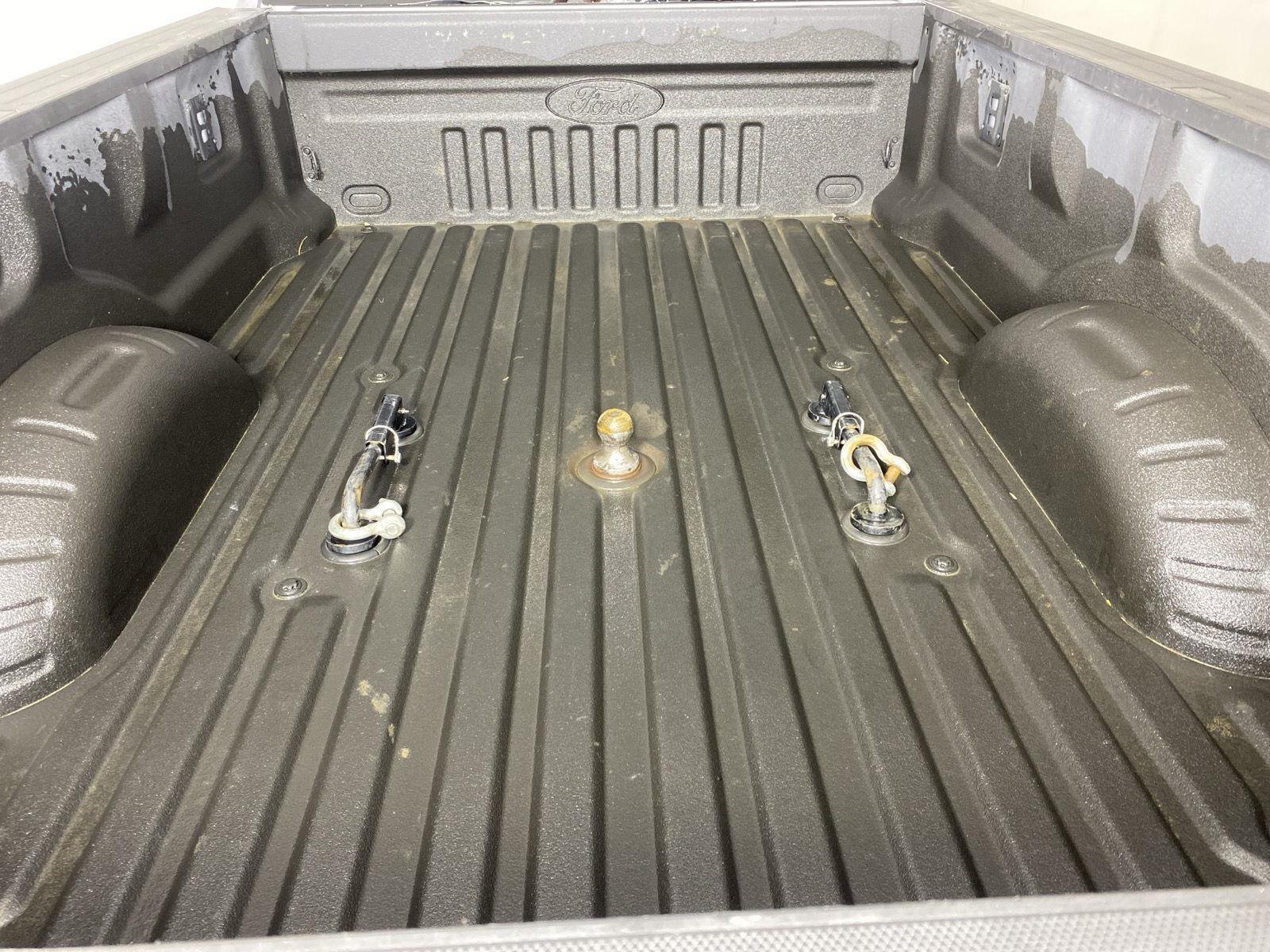 Used 2024 Iconic Silver Ford LARIAT image 29