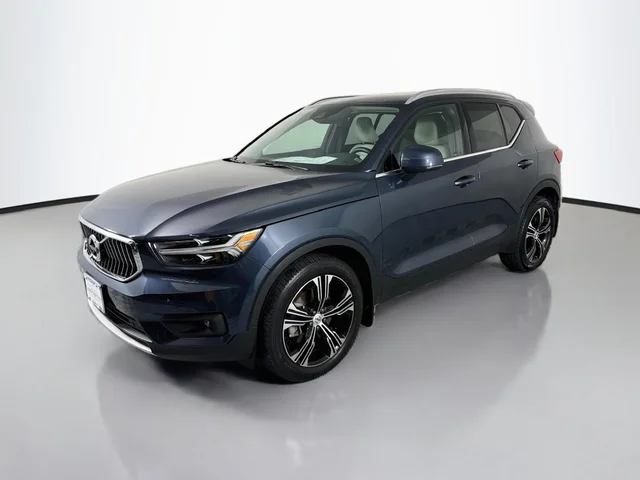 2022 Volvo XC40 T5 Inscription