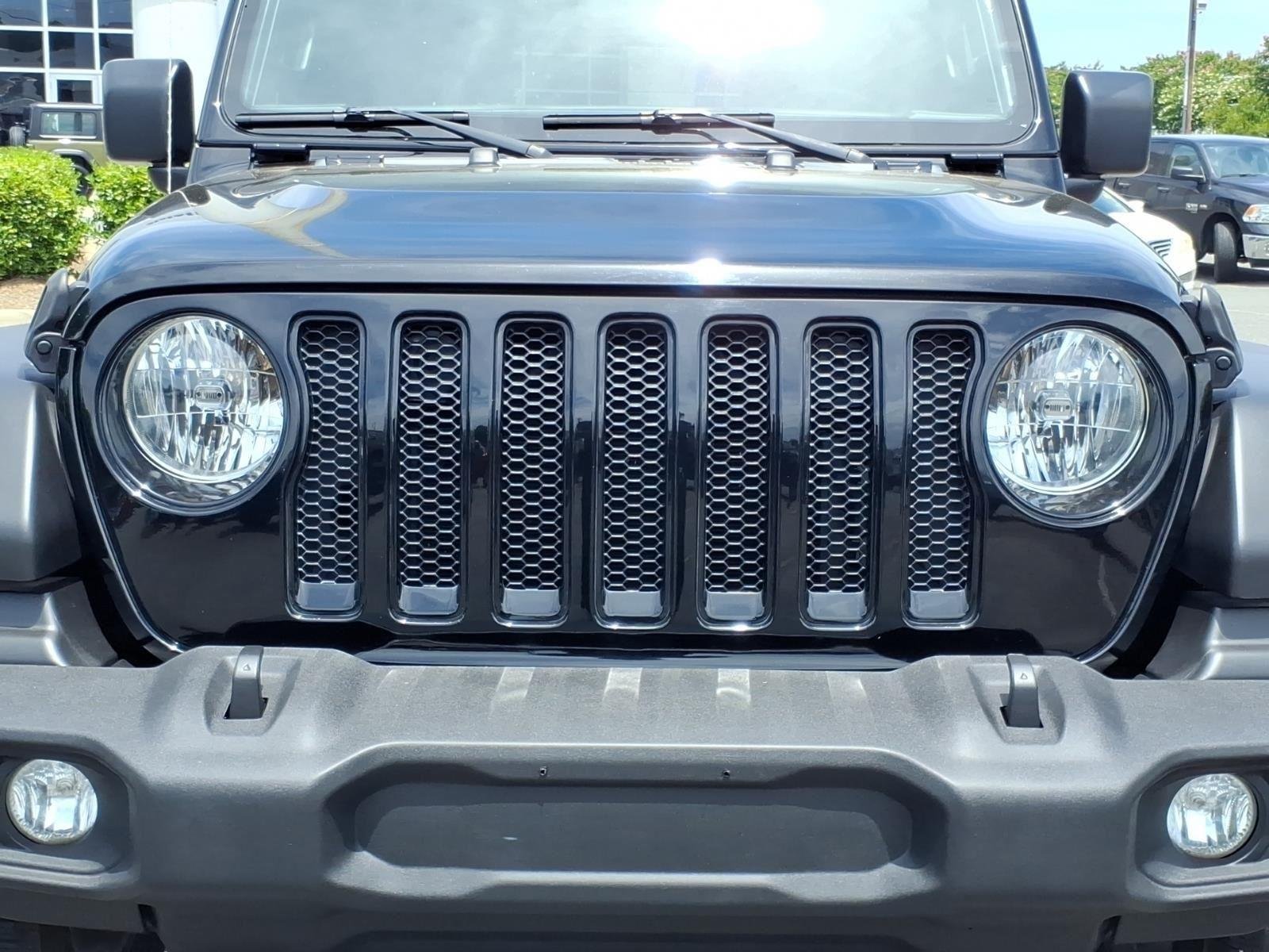Used 2022 Black Clearcoat Jeep Unlimited Sport Altitude image 15