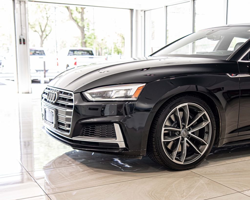 Used 2018 Black Audi 3.0T Prestige image 4
