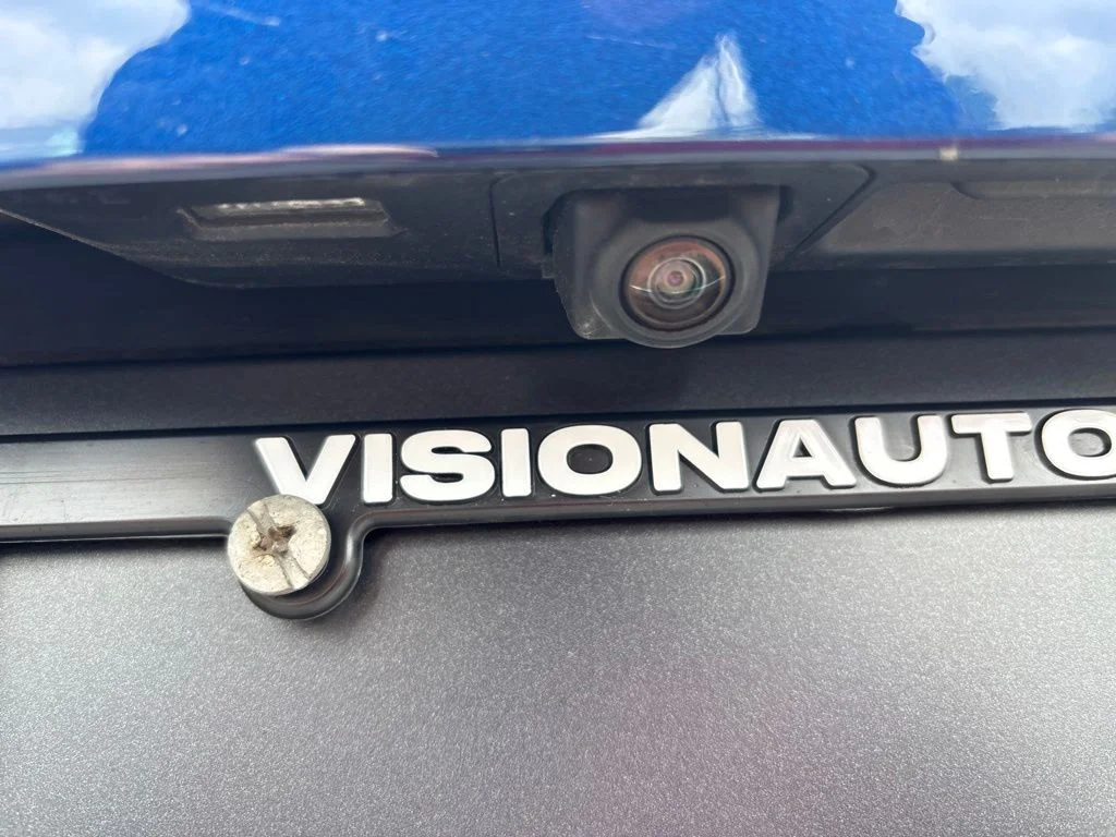 Used 2023 Blue Buick Essence image 14