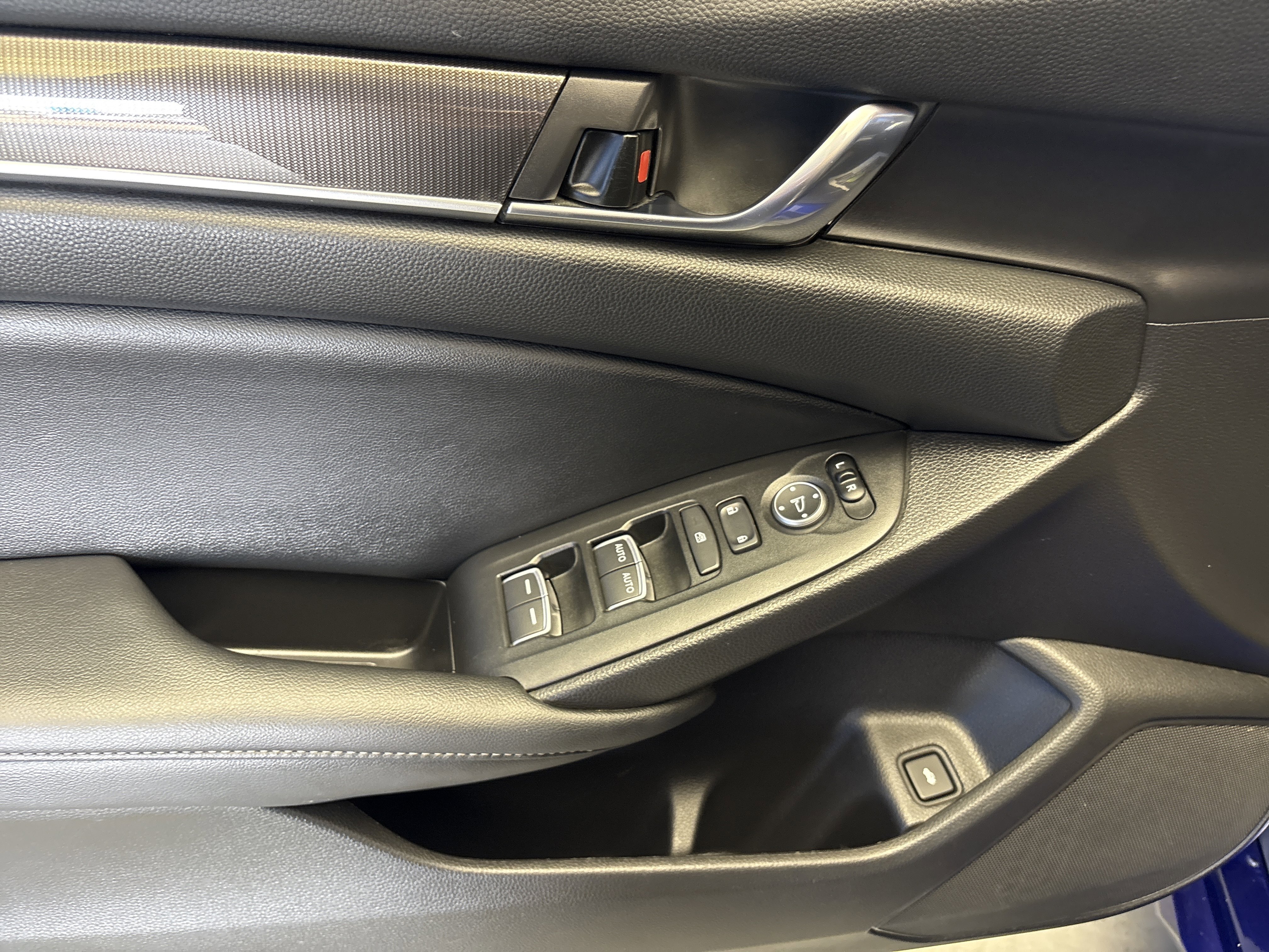 Used 2021 Blue Honda Sport image 10