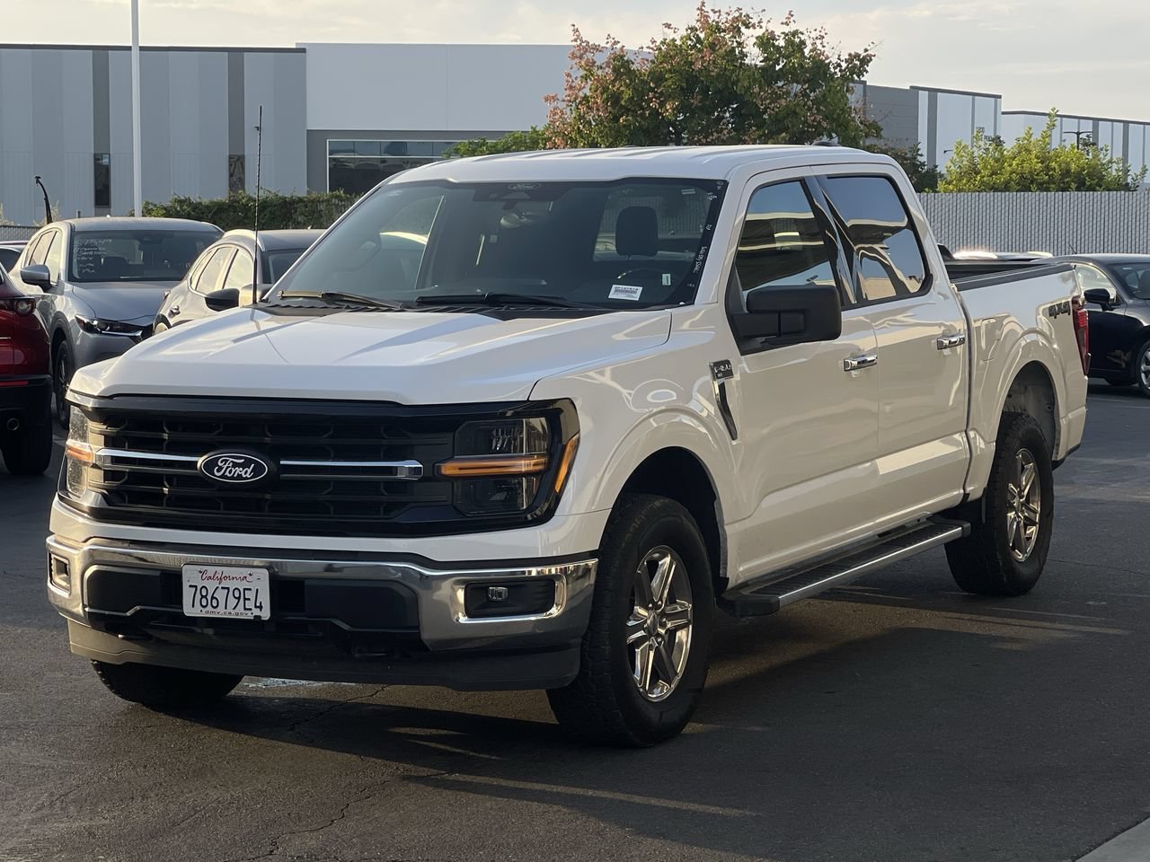 Used 2025 OXFORD WHITE Ford XLT image 2