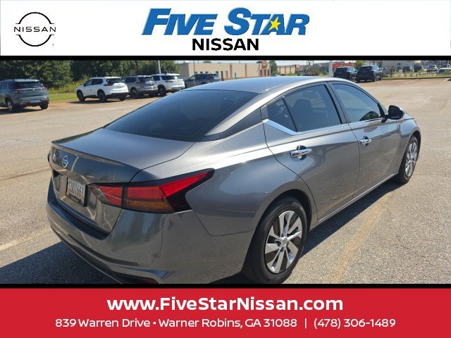 Used 2022 Gray Nissan 2.5 S image 7
