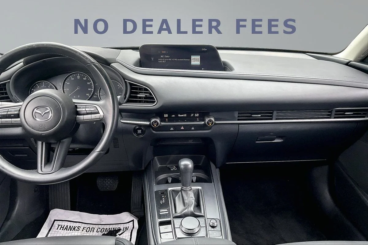 Used 2021  Mazda Select image 9