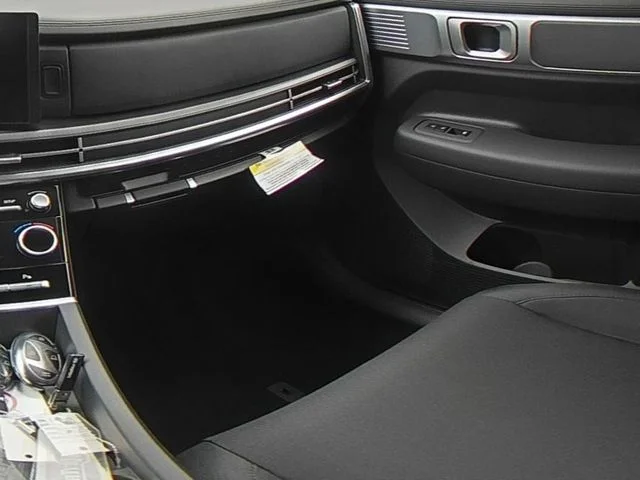 New 2026 Silver Hyundai SE image 38