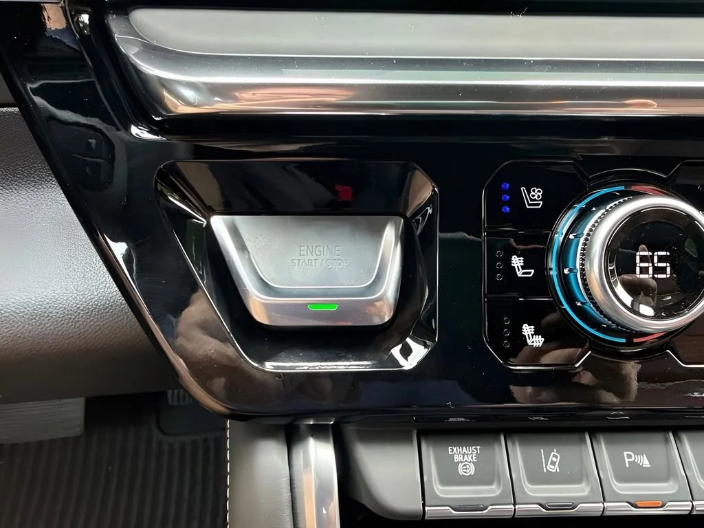 New 2026 Glacier White Tricoat GMC Denali Ultimate DRW image 25