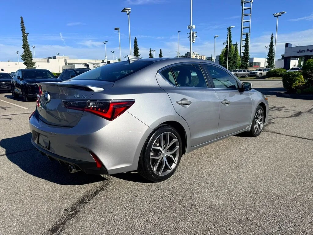 Used 2019 Modern Steel Metallic Acura Premium Dilawri Certified   Local BC   Clean Title image 5