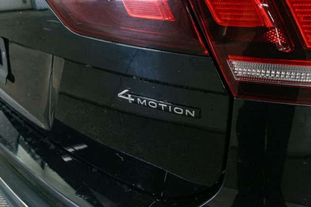 Used 2024  Volkswagen 2.0T SE image 10