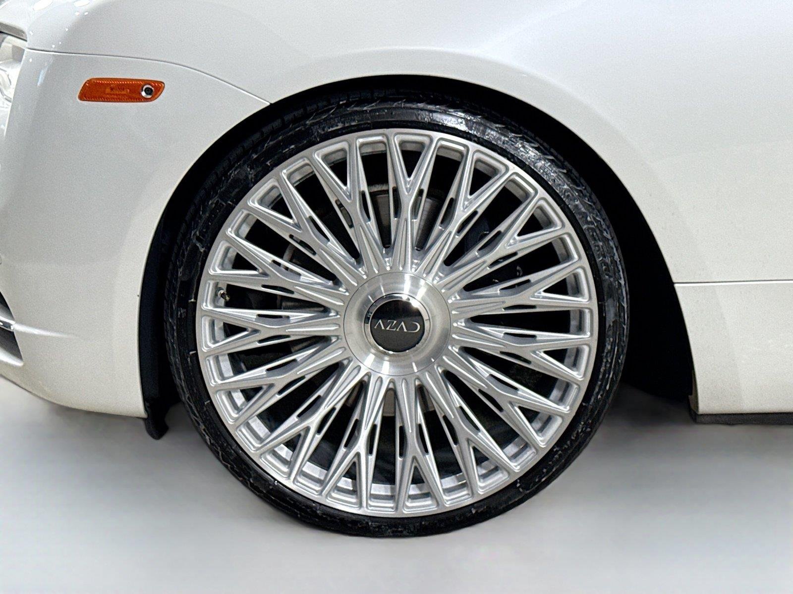 Used 2016 English White Rolls-Royce  image 37