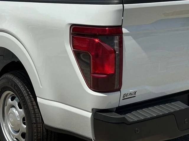 New 2026 Oxford White Ford XL image 13