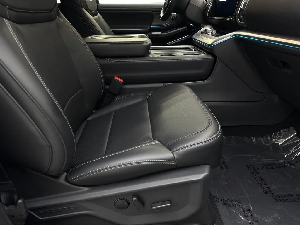 Used 2025 Silver Ford Platinum image 48